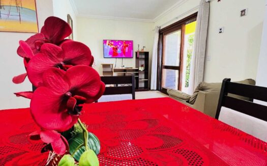 Casa na Praia Real com 3 dormitórios