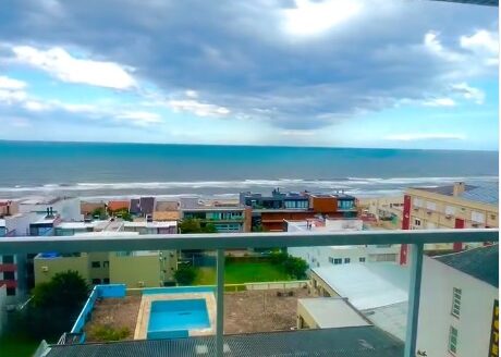 Apartamento 1 por andar 4 Suítes